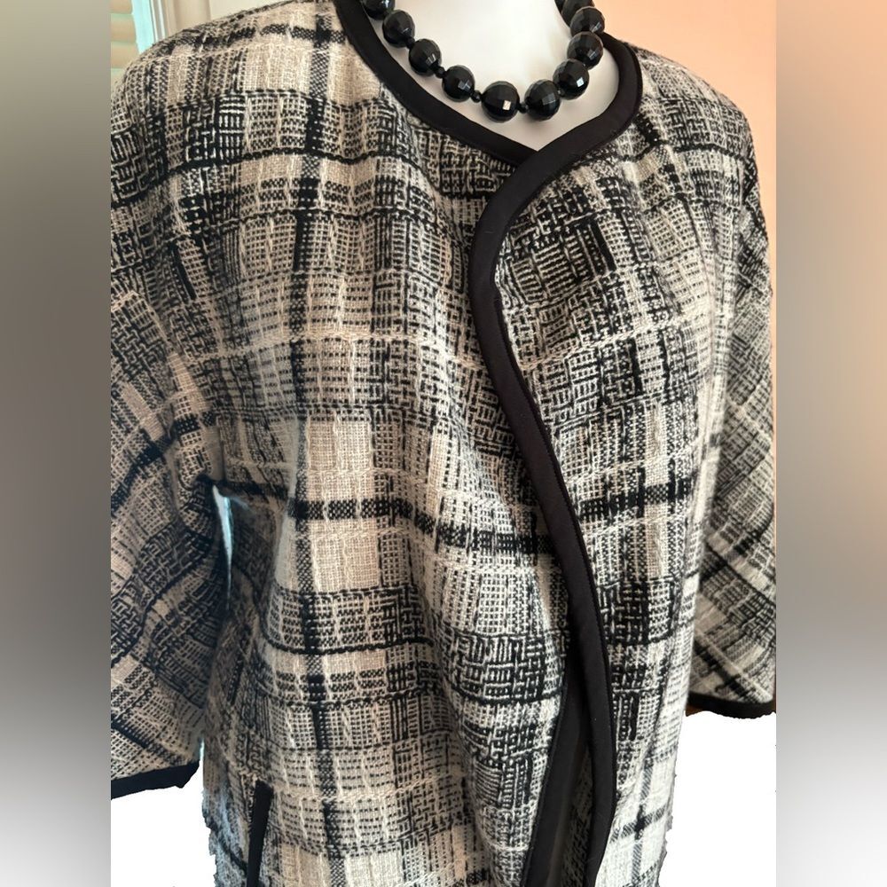 Cynthia Rowley Black and White Plaid Cardigan | EUC | XS - Picture 4 of 11